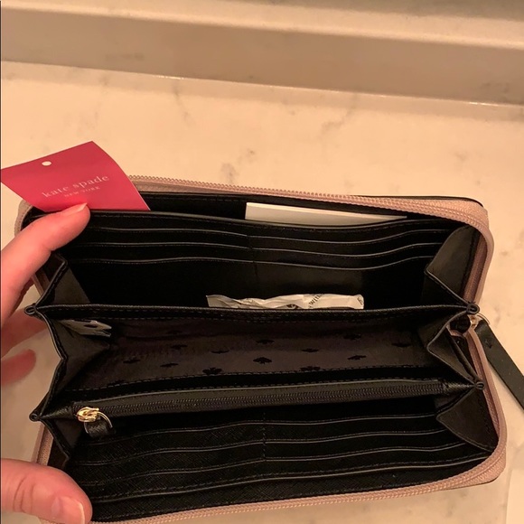 Kate Spade ♠️ “Authentic” Wallet - Picture 4 of 4